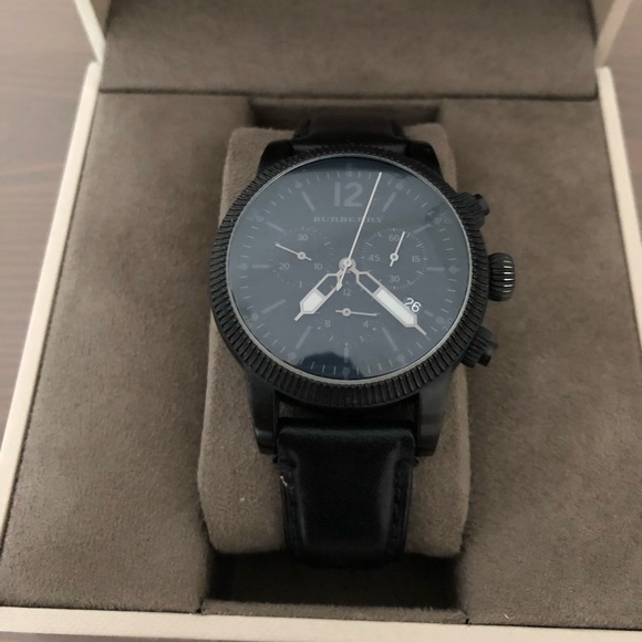 Men’s Burberry watch black dial/leather strap - Picture 1 of 1
